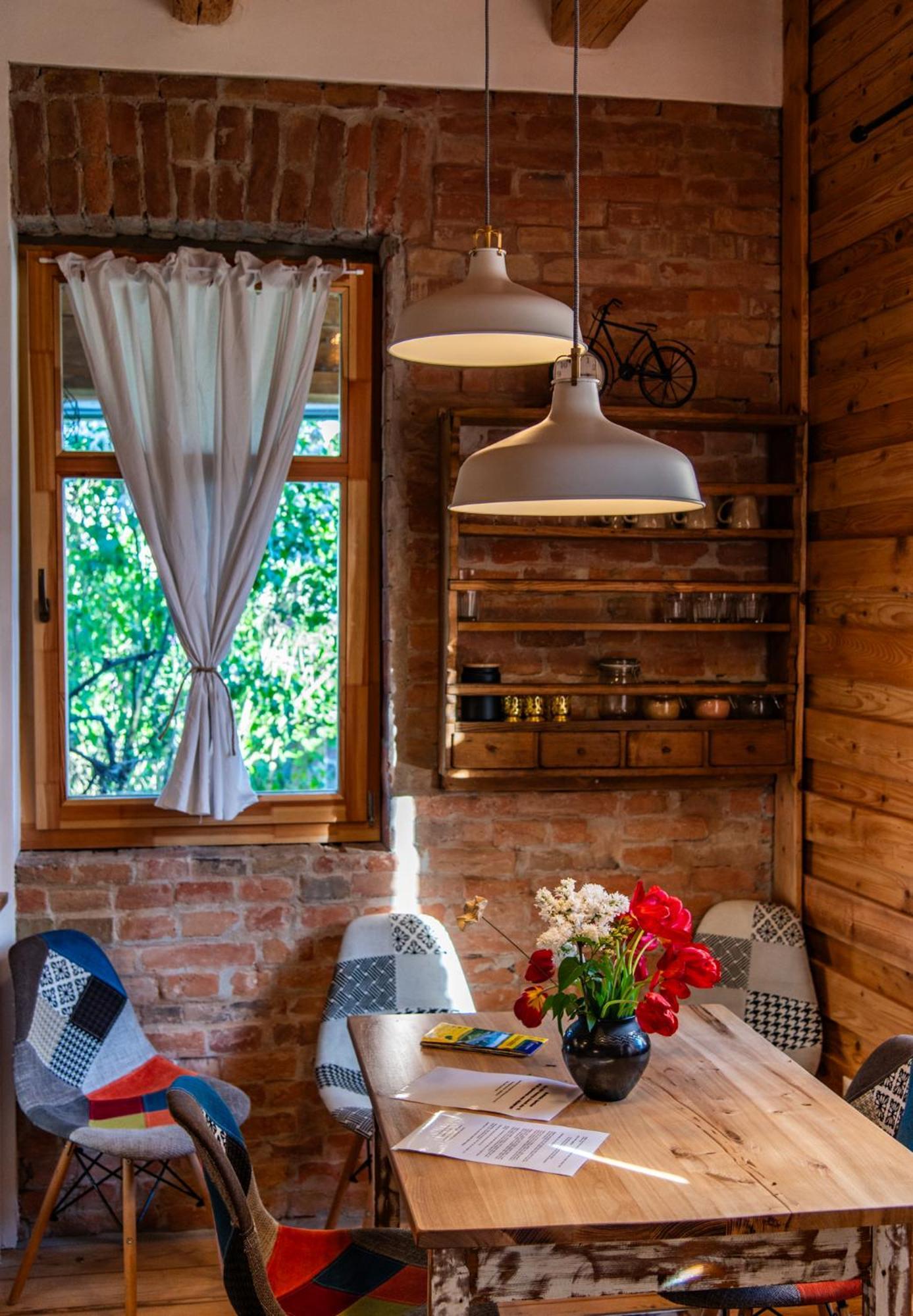 Szokolya Minifaktura Loft Apartman & Reggelizo Es Etelbar מראה חיצוני תמונה
