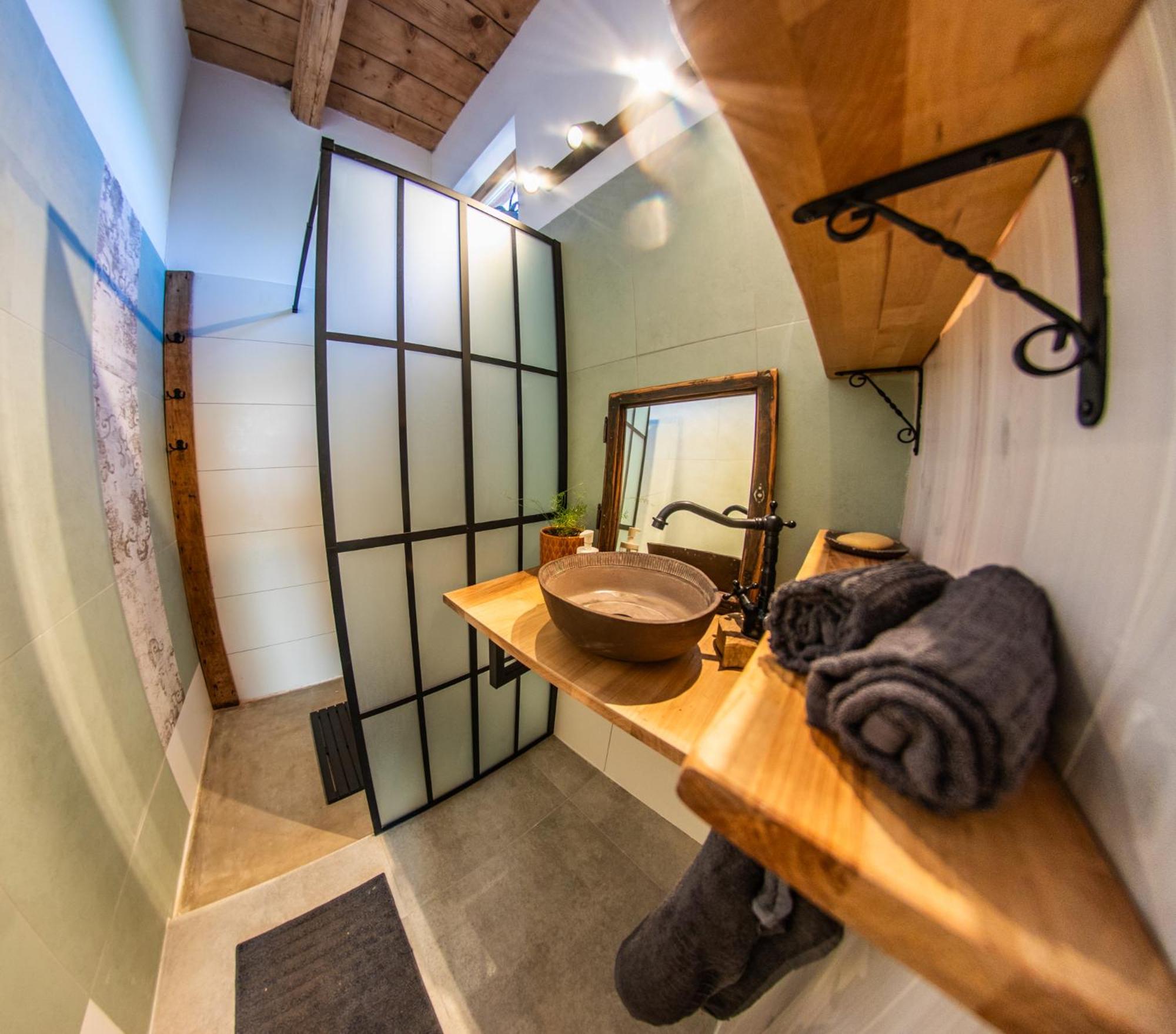 Szokolya Minifaktura Loft Apartman & Reggelizo Es Etelbar מראה חיצוני תמונה